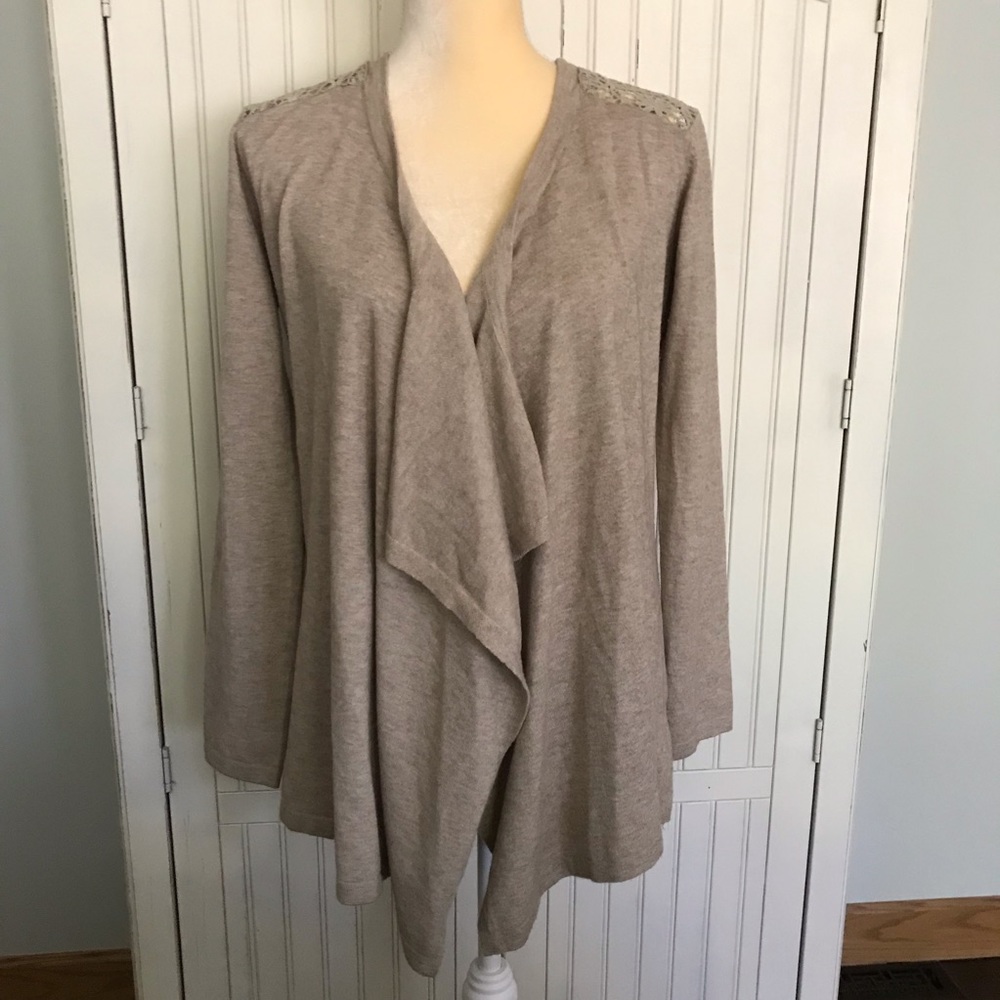 Moon & Sky Crocheted Lace Back Cardigan